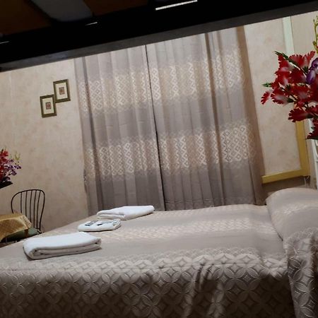 Renting Rooms Рим Экстерьер фото