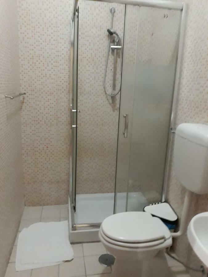 Renting Rooms Рим Экстерьер фото