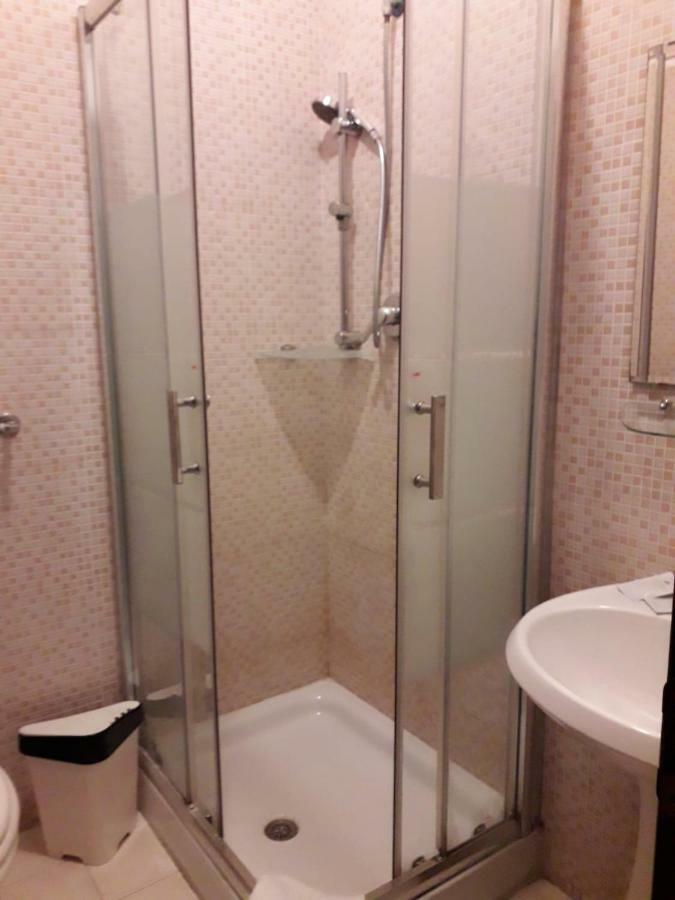 Renting Rooms Рим Экстерьер фото