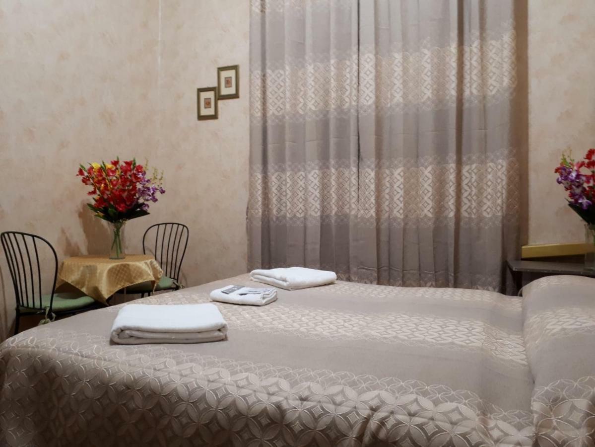 Renting Rooms Рим Экстерьер фото