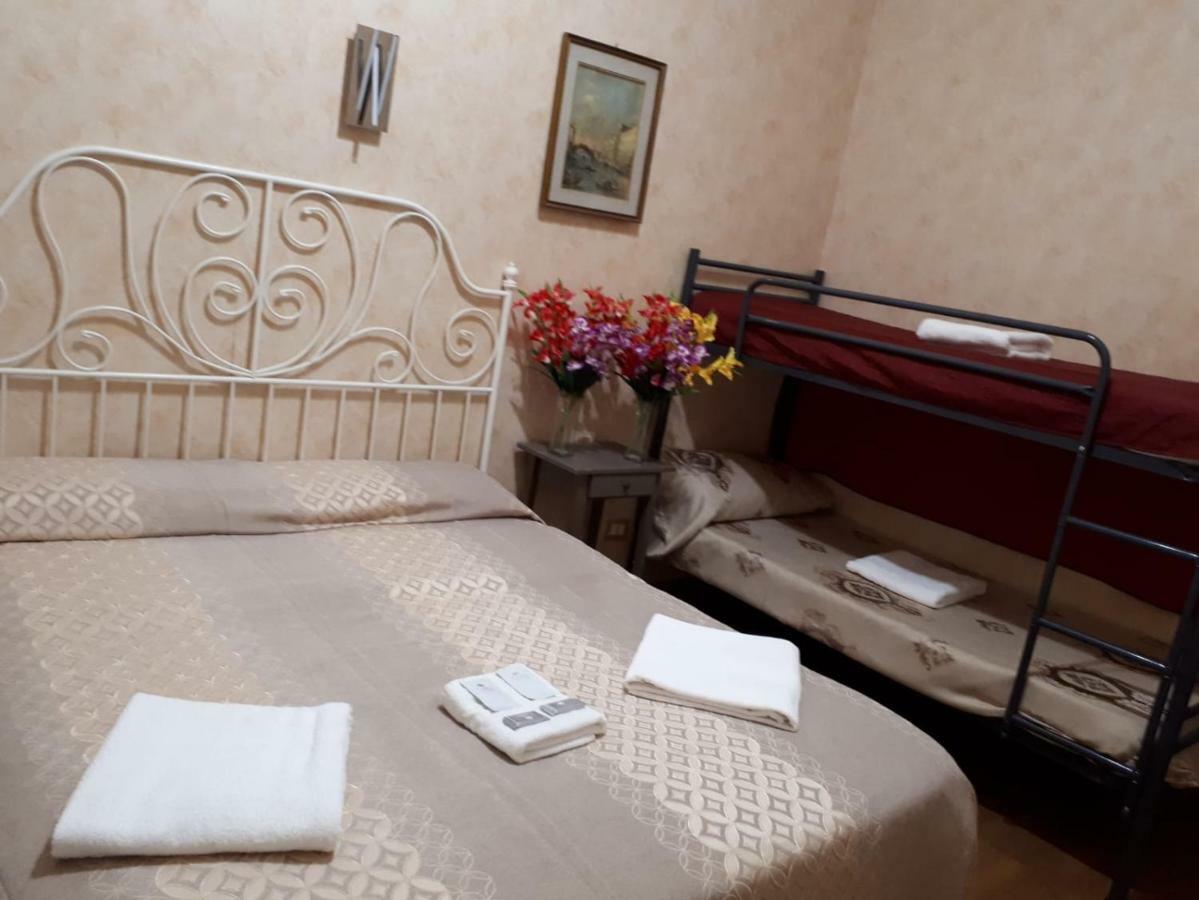 Renting Rooms Рим Экстерьер фото