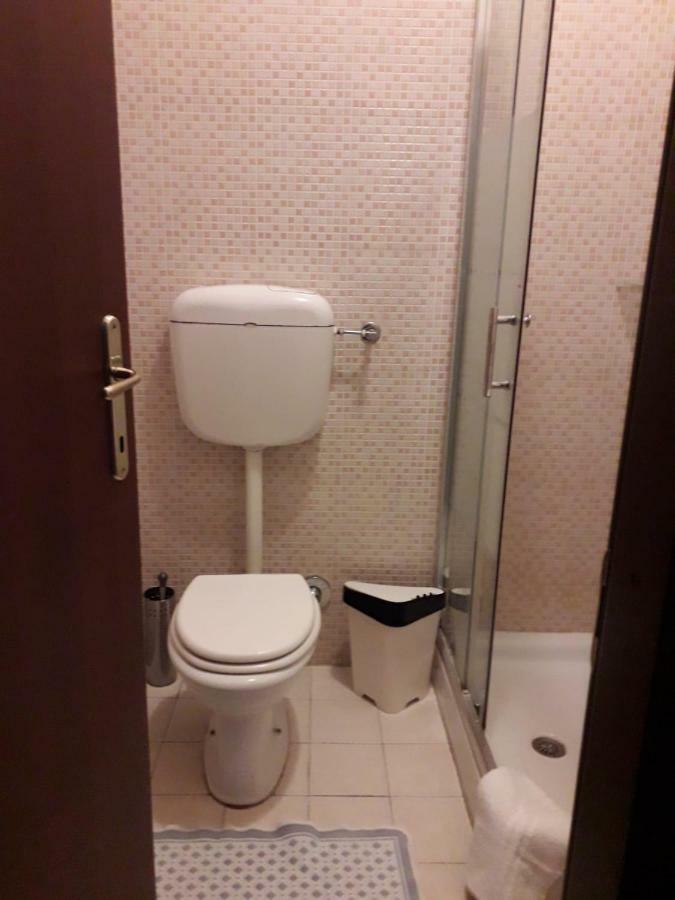 Renting Rooms Рим Экстерьер фото