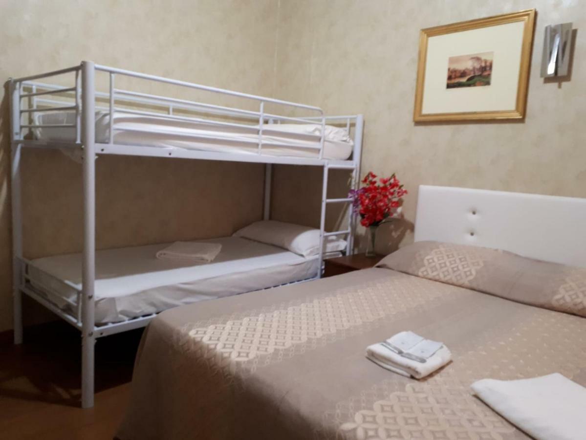 Renting Rooms Рим Экстерьер фото