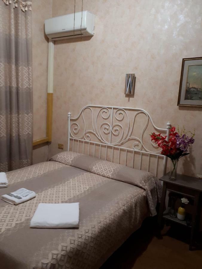 Renting Rooms Рим Экстерьер фото