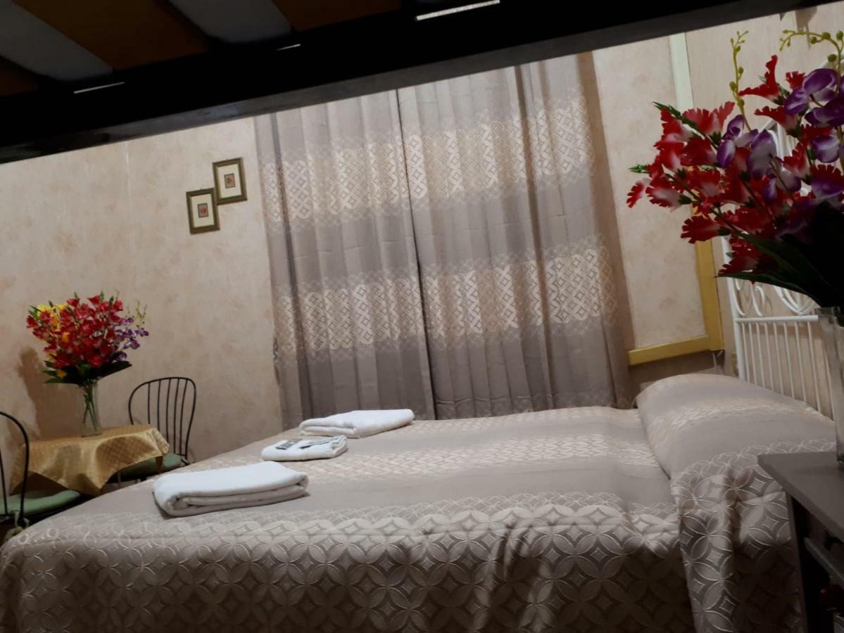 Renting Rooms Рим Экстерьер фото
